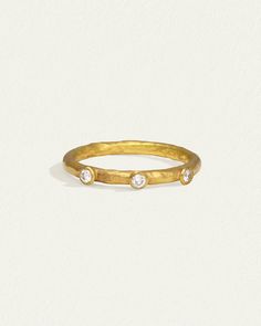 The Vesper Solitaire Ring is handcrafted from 24k solid gold & natural diamond. Shop minimalist fine jewellery stacking ring with hammered band. Jewellery Stacking, Trilogy Ring, Hammered Band, Diamond Guide, Stacked Jewelry, Ring Crafts, Diamond Shop, Ring Diamond, Bezel Diamond