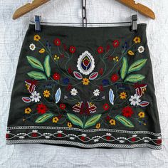 Ark N Co Green Embroidered Mini Skirt Womens M Lined Zip Up Mini Skirt Floral New With Tags Waist 15” Hips 20” Length 16” Spring Festival Skirt With Multicolor Embroidery, Embroidered Cotton Mini Skirt For Summer, Folk Style Embroidered Multicolor Skirt, Folk Style Multicolor Embroidered Skirt, Summer Festival Skirt With Floral Embroidery, Summer Floral Embroidered Mini Skirt, Traditional Embroidered Mini Skirt, Traditional Embroidered Spring Skirt, Spring Multicolor Floral Embroidery Skirt