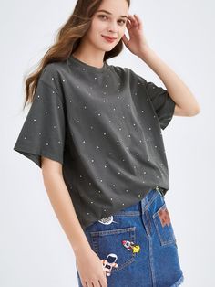 Casual Rhinestone T-shirt For Summer, Casual Crew Neck Top With Rhinestones, Casual Rhinestone Crew Neck Top, Rhinestone Graphic Tee With Crew Neck, Casual Crew Neck T-shirt With Rhinestones, Cotton T-shirt With Rhinestones Short Sleeve, Casual Summer T-shirt With Rhinestones, Cotton Short Sleeve T-shirt With Rhinestones, Cotton T-shirt With Rhinestones And Short Sleeves