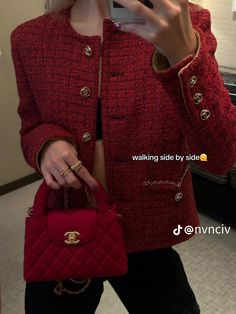 Maroon Work Outfit, Red Chanel Bag Outfit, Fashion Travel Outfit, Red Chanel, Cute Work Outfits, Effortlessly Chic Outfits, Fashionista Clothes, Student Fashion