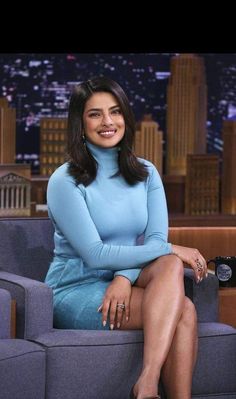 بريانكا شوبرا, The Jonas Brothers, Jonas Brothers, Priyanka Chopra, Bollywood Celebrities, Desi Beauty, Daily Mail, Bollywood Actress, 3 Months