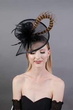 "Fascinator in BLACK with pheasant feather loop. Fastens with matching satin headband. Perfect for your wedding, church, horse races, formal events and tea parties! -Available in other colors -Light and comfortable to wear -Ready to ship -Group discount on 4 or more pieces Check out our men's tie collection! Find one to match your hat! Plain, floral and plaid bow ties and neck ties available here: https://www.etsy.com/shop/TheHatHive?ref=seller-platform-mcnav&section_id=18551844 I understand Blush Pink Fascinator, Horse Races, Tie Collection, Womens Tea, Pheasant Feather, Pink Fascinator, Black Fascinator, Plaid Bow Tie, Hat Wedding