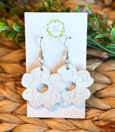 So sweet and simple and SO lightweight! These retro flowers are cut from a sheet of cork attached to leather so each earring will be different. These are the distressed "white birch" cork earrings and they go with SO many outfits all year long! * Back of earrings are an off-white leather.* Please wear the rubber backs I provide with each pair❤️ Cork Earrings, Johnson City Tn, Earrings Summer, Johnson City, White Birch, Lightweight Earrings, White Earrings, Retro Flowers, Light Weight Earrings