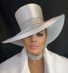 JLY-114 – harrietrosebudhats Dressy Hat Outfits, Stylish Womens Hats, Church Suits And Hats, Ivory Fascinator, Church Lady Hats, White Fascinator, Classy Hats, Dressy Hats, Womens Hats