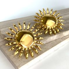 New ~ Zara Gold Sun Statement Earrings These Bursting Golden Sun Statement Earrings Really Stand Out! Add A Bold New Look To Any Outfit Wearing These Shiny Sunburst Earrings. Gold Plated. Approx. Size: 2-1/8" Diameter. Nwot. Zara Jewelry, Boho Retro Style, Trendy, Brand New Jewelry, Everyday Earrings, Huge Gold Hoops, Big Earrings, Gold Spike, Metallic, Golden, Long, Radiance, Goddess Statement Earrings, Lbd, Sun, Moon, Crescent, Star Zara Gold Jewelry For Summer, Elegant Zara Earrings For Summer, Elegant Summer Earrings By Zara, Elegant Sun Design Earrings As Gift, Elegant Gold Earrings With Sun Design, Elegant Sun Design Drop Earrings, Zara Metal Drop Earrings, Zara Gold Earrings For Party, Zara Gold Party Earrings