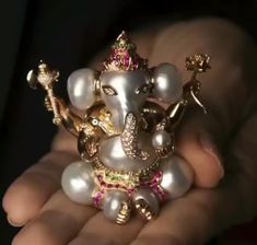 Gopi Thadu Gold Designs, Devata Jewelry, Silver Pooja Items, Antique Gold Jewelry Indian, Pearl Jewelry Design, Pearl Necklace Designs