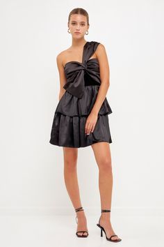 Spoil yourself with this elegant mini dress. The one-shoulder design with a bow tie accent gives off an air of sophistication, while the flare skirt and backside smocking provide just the right amount of flirtation. The luxurious Velvet Contrast Satin fabric will make you feel like royalty. Whether you're attending a black-tie event or going out for a night on the town, this dress is sure to turn heads. Front bow tie detail One shoulder Side invisible zipper closure Backside smocking Flare skirt Elegant Mini Dress, Rose Velvet, Tweed Dress, Satin Mini Dress, Striped Maxi Dresses, Rose Dress, Satin Bow, Romper With Skirt, Dress First