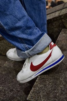 Nike Cortez Outfit Men, Mens 80s Fashion, Nike Cortez Mens, Kurt Cobain Style, Cortez Shoes, Mens 80s, Adidas Forum