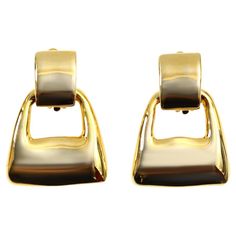 Vintage Gold Tone Square Dangling Earrings Circa 1980s. These are always classic earrings that look great and elevate an outfit to the next level with a white blouse, jeans, navy blazer. Clip On These have no curb appeal but when you put them on they really pull it together. They are substantial and well made! Gold Earrings Vintage, Chic Gold Earrings For Workwear, Chic Gold Earrings For Work, Chic Formal Metal Clip-on Earrings, 70’s Earrings, White Blouse Jeans, 80s Accessories, 90s Earrings, 90s Accessories