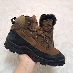 Acg Nike, Granola Bar, Shoe Wishlist, Funky Shoes, Guys Clothing Styles, Fresh Shoes, Shoe Inspo, Outdoor Fashion, Swag Shoes