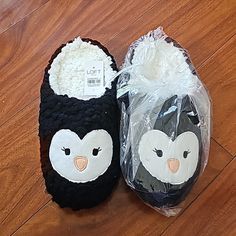 Loft Black And White Slide On Sherpa Penguin Slippers Sz L 9-10 Nwt New Still In Original Packaging Super Soft And Cute. Thanks For Visiting Penguin Slippers, Bday Wishlist, White Slides, Slide On, 9 And 10, Penguins, Slippers, Loft, Slip On