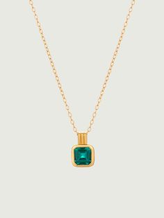 Elegant Emerald Pendant Necklace With Clavicle Chain, Emerald Pendant Necklace With Delicate Chain, Yellow Gold Necklace With Emerald Rectangular Pendant, Emerald Necklace With Delicate Yellow Gold Chain, Elegant Emerald Necklace With Cable Chain, Elegant Emerald Necklace With Cable Chain As Gift, Yellow Gold Emerald Necklace With Delicate Chain, Dainty Emerald Necklaces For Formal Occasions, Elegant Emerald Pendant Birthstone Necklace