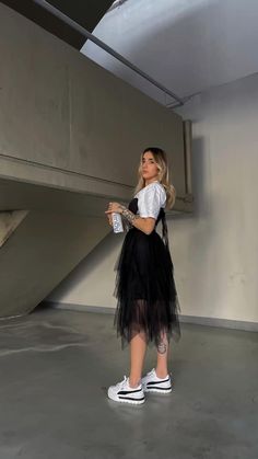 Black Tutu Skirt Outfit, Tule Skirt Outfit, Black Tulle Skirt Outfit, Tutu Skirt Outfit, Black Tutu Skirt, Tutu Shirt, Tulle Skirts Outfit, Women's Undershirts, Tulle Tutu Dress