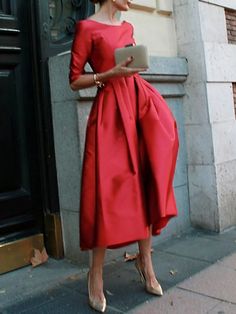 Elegant Satin Crew Neck Half Sleeve Plain Dress | stylewe Melting Lady Style, Formal Midi Dress Classy, Elegant Lady Outfits, Parisian Style Dress, Everyday Parisian, Mother Of The Bride Fashion, Chic Cocktail Dress, Cowl Top, Derby Outfits