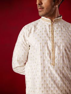 VASTRAMAY Men's Cream Silk Blend Jacquard Kurta Elevate your ethnic wear collection with this sophisticated cream kurta by VASTRAmay. The jacquard weave adds a touch of texture, while the silk blend fabric ensures a comfortable drape. Key Features Mandarin collar Full sleeves Side slits Knee length Two pockets Specifications Material: Silk Blend Sleeve Length: Full Sleeves Fit: Straight Material & Care Dry Clean Only Legal Disclaimer: The product is guaranteed to be 100% genuine. Product images Men Cream, Cream Silk, Jacquard Weave, Full Sleeves, Ethnic Wear, Product Images, Mandarin Collar, Full Sleeve, Knee Length