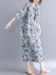 Elevate your wardrobe with our charming Women's Floral Mid-Length A-Line Dress. Crafted from comfortable cotton. its vibrant color pattern brings a touch of elegance to any occasion. The round neck collar and short sleeves create a timeless silhouette. while the practical addition of pockets enhances its functionality. Available in sizes L and XL. this dress offers a length of 120-121cm. a shoulder width of 41-42cm. and a bust measurement of 120-126cm. With sleeve lengths of 34cm (L) and 35cm (X Cotton V-neck Shift Maxi Dress, Casual Printed Tunic Maxi Dress, Beach Cotton Shift Midi Dress, Beach Shift Midi Dress In Cotton, Multicolor Cotton Dress With Relaxed Fit, Multicolor Relaxed Fit Cotton Dress, Blue Cotton Shift Midi Dress, Beach Cotton Midi Dress With Pattern, Spring Cotton Tunic Maxi Dress