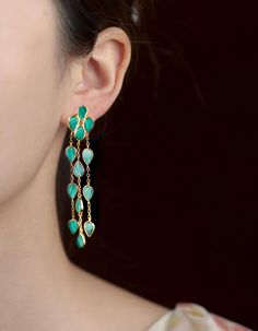 -Metal: 925 Sterling Silver + 18K gold vermeil  -Earring Dimension:64mmX12mm -Gemstone:Natural  Malachite & Malachite &red agate(We offer three types to choose from in the drop down menu.) -Quantity:One Pair Earrings -Lapis Lazuli Tassel Drop Earrings with Silver,Malachite Dangle Earrings,Red Agate Chain Earrings,Gemstone Earrings for Women,Gift for her  We are able custom make, please kindly let me know if you would like to do custom make! These Gemstone earrings make 925 silver gold vermeil, d Gemstone Dangle Earrings, Elegant Green Onyx Dangle Earrings, Elegant Green Onyx Drop Earrings, Elegant Green Onyx Dangle Jewelry, Elegant May Birthstone Long Drop Jewelry, Elegant Long Drop May Birthstone Jewelry, Green Onyx Dangle Jewelry, Elegant Malachite Earrings, Green Onyx Dangle Earrings Gift