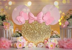 Pink Floral Mouse Cake Smash Backdrop - Gatsby Backdrop Minnie Mouse Disco Party, Minnies Bowtique Party Decoration, Minnie Mouse Photo Shoot Ideas, Balloon Cake Smash, Balloon Face, Minnie Mouse Decorations, Minnie Mouse Balloons, Minnie Mouse Birthday Party Decorations, Mouse Photos