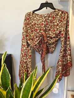 Handmade unique crop top.  Best for music festivals, beach, and casual.  Fits Sizes XS/S/M/L/XL/XXL Tie Dye Harem Pants, Unique Crop Tops, Harem Pant, Front Crop Top, Music Festivals, Clothing Styles, Underworld, Wrap Top, Long Beach