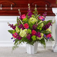 Beautiful Horizons Floor Basket White Arrangement, Floor Basket, Spring Flower Arrangements, Church Flower Arrangements, Memorial Flowers, Cemetery Flowers, Church Flowers, Arrangement Ideas, Fresh Flowers Arrangements