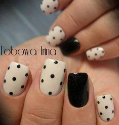 Black And White Nails, Polka Dot Nail Art, Unghie Sfumate, Dot Nail Art, Polka Dot Nails, Her Nails, Pretty Nail Art Designs, Dots Nails, Manicure Nails