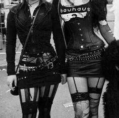 ☆ Stile Punk Rock, Punk Girls, Gothic Mode, Fest Outfits, Tokyo Street Fashion, Rocker Girl, Punk Clothing, Hipster Grunge