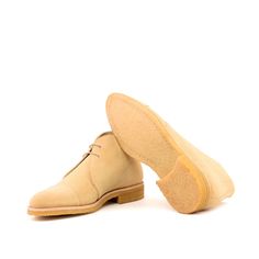 Maison Kingsley Chukka Boots are ankle-high leather boots with suede or leather uppers, leather or rubber soles, and open lacing, with two or three pairs... Mens Chukkas, Western Desert, Jodhpur Boots, High End Shoes, Botas Chelsea, Chukka Boots Men, High Leather Boots, Dress Well, The Madison