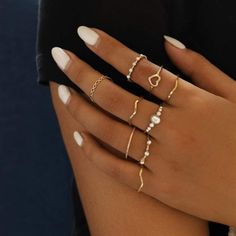 -Dainty Heart Rings Set Make By High Quality Alloy, Crystal ,Have Different Pattern, Simple And Elegant ,Fits Most Women And Girls. -Index Finger Rings Size As Shown In The Figure, It Can Be Used As Overlapping Ring, Joint Ring, Midi Ring, Simple Ring And So On, And Can Be Worn By Overlapping Or Alone, Provides You With A Variety Of Different Options To Meet Your Different Dress Matching Needs. -Crystal Ring Set Is Suitable For Many Occasions, Such As Parties, Dances, Weddings, Offices, Daily Li Inlay Rings, Hand Jewelry Rings, Dope Jewelry, Finger Rings, Rings Set, Cute Rings, Ring Metal, Fashion Ring, Hand Jewelry