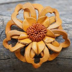 Flowers Fringe & More Orange Lotus Leather Flower FL6OR Diy Leather Flowers, Bridle Bag, Flower Pedals, Wither Strap, Diy Leder, Western Buckles, Leather Flower, Hand Painted Leather, Leather Flowers