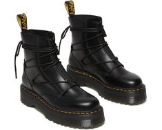 Dr. Martens Jarrick II Cheap Edgy Round Toe Boots, Dr Martens Jarrick Ii, Dr Martens Jarrick, Platforms Outfit, Jadon Boots, Leather Platform Boots, Black Platform Boots, Classic Boots, Dr. Martens Boots