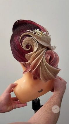 Hairdresser Hairstyles, High Fashion Hair, Elegant Hairstyle, Ballroom Hair, Runway Hair, Hair Artist, Japanese Hairstyle, Hair Crush, Elegant Hairstyles