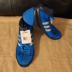 Adidas Response 3.1 Wrestling Shoes Size 9dus,Size 9uk, Size 43 1/3fan,Size 91/2us,Size 275 Jap,Size 265 Chn Adidas Basketball Shoes For Training, Marvel Shoes, Weight Lifting Shoes, Adidas Response, Beige Sneakers, Baseball Shoes, Wrestling Shoes, White Running Shoes, White Shoes Sneakers