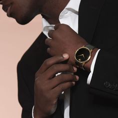 Movado | Museum Classic Men's Gold PVD Watch With Black Strap Black Museum, Movado Watch, Minimalist Watch, Beautiful Diamond Rings, Windy City, Classic Watches, Mens Gold, Classic Gold, Zurich