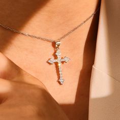 **Scintillating Moissanite Cross Necklace** This beautiful cross necklace is encrusted with sparkling moissanite, symbolising light and hope. A classic religious symbol, the cross not only represents faith and spiritual strength, but also signifies protection and blessings. Each moissanite has been carefully selected to possess a brilliance comparable to that of diamonds, adding unique glamour and elegance to this necklace. **Design highlights - **Luxurious setting The entire necklace is meticul Fine Jewelry Silver Crucifix Necklace, Silver Crucifix Necklace In Fine Jewelry Style, Elegant Cubic Zirconia Cross Necklace With Clavicle Chain, Fine Jewelry Cubic Zirconia Cross Necklace, Crystal Cross Pendant Necklace As Gift, Cubic Zirconia Cross Necklace For Gift, White Gold Crystal Cross Pendant Necklace, Cubic Zirconia Cross Jewelry With Clavicle Chain, Cubic Zirconia Cross Clavicle Chain Jewelry