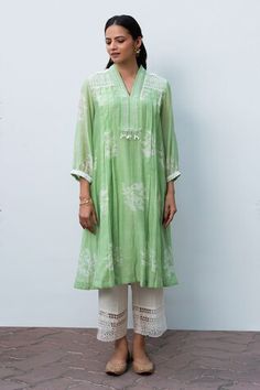 Apple green chanderi kurta with floral print and lace yoke. Paired with a lace hem pant and inner. - Aza Fashions Festive Straight Kurta With Lace Trim, Traditional Lace Trim Set For Spring, Traditional Spring Sets With Lace Trim, Unstitched Lace Work Kurta For Spring, Bohemian Style Pista Green Kurta For Spring, Spring Pista Green Anarkali Kurta, Festive Cotton Sets With Lace Trim, Traditional Sets With Yoke For Spring, Traditional Spring Set With Yoke Detail