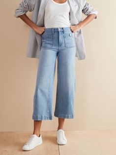 High-Rise Wide-Leg Cropped Jean | Banana Republic Outfits With Wide Leg Cropped Jeans, High Rise Wide Leg Crop Jeans Outfit, High Water Jeans Outfit Women, Cropped Wide Leg Jeans Outfit Fall, How To Wear Wide Leg Cropped Jeans, Crop Wide Leg Pants Outfit, Wide Cropped Jeans Outfit, Wide Leg Ankle Jeans Outfit, Cropped Jeans Outfit Spring