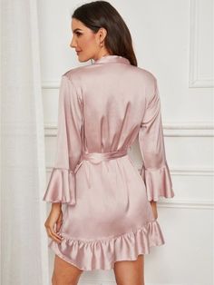 Introducing our Ruffle Hem Belted Satin Robe - a timeless and elegant addition to your loungewear collection. This robe has a simple, yet sophisticated style with a belted design and delicate ruffle hem details. Its plain pattern exudes understated charm, while the long sleeves offer warmth and comfort. Made from non-stretch satin fabric, it drapes and feels luxurious. Whether you're relaxing or adding a touch of glamour to your morning routine, this robe is perfect. Features: Details: Belted, R Bathrobe Bridesmaid, Oversized Fashion, Belted Robe, Lingerie Party, Satin Kimono, Satin Lingerie, Sleep Wear, Nightgowns For Women, Bridesmaid Robes