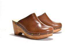 Vintage Clogs, Clogs For Women, Boho Shoes, Wooden Wedges, Broken Hearted, Boho Boots, Style Goals, Wooden Clogs, Clog Heels