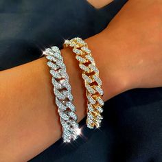 Brand Name: All Ice On MeBracelets Type: Chain & Link BraceletsGender: WomenMetals Type: Zinc AlloyOrigin: CN(Origin)Fine or Fashion: FashionStyle: ClassicMaterial: CRYSTALChain Type: Snake ChainItem Type: BraceletsCompatibility: All CompatibleShape\pattern: RoundFunction: OtherModel Number: CSetting Type: NoneClasp Type: LOBSTER200000631: 349907 Iced Out Cuban Link Chain, Link Chain Bracelet, Jewelry Model, Crystal Chain, Gold Plated Bracelets, Cuban Link Chain, Rhinestone Bracelet, Cuban Chain, Cuban Link