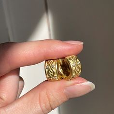 Estate/ vintage 18KT yellow gold SeidenGang European Etruscan style huggie hoop earrings. Makes for an interesting "Old World" meets "New Old World" look Measures 21mm(L) x 10mm(w) Matte + shiny finishes Hangs nice on the ear! (most ears, depends upon size of lobe) Weight: 10.8 grams Snap Huggie Backs Excellent Condition Luxury Gold Huggie Earrings, Luxury Hallmarked Small Hoop Huggie Earrings, Luxury Small Hoop Huggie Earrings Hallmarked, Luxury Hallmarked Huggie Earrings, Luxury Pierced Huggie Earrings, Luxury Yellow Gold Clip-on Huggie Earrings, Luxury Clip-on Huggie Earrings For Anniversary, Luxury Gold Pierced Huggie Earrings, Luxury Gold Huggie Earrings For Anniversary