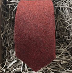 The Skyrocket Men's Tie is available in three widths from skinny to wode. This is a burnt orange cotton men's tie ideal for a rust wedding, formal wear and for a vintage feel. This set makes an ideal men's gift, groomsmen gifts and formal wedding attire as they come with stunning free gift wrapping. If you opt for free gift wrapping, we will send your item beautifully wrapped in a cardboard box with string and a gift tag for your message. Our ties, bow ties and pocket squares can be bought in a Rust Wedding, Floral Pocket Square, Formal Wedding Attire, Tie Length, Groomsmen Gifts, Men's Tie, Wedding Formal, Tie Set, Mens Neck Ties