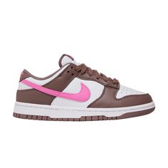 Brown Shoes Nike, Wmns Dunk Low, Custom Sneakers Diy, Christmas Shoes, Brown And Pink, Cute Sneakers, Girly Accessories, Custom Sneakers, Pink Shoes