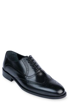 Handmade of smooth leather, this wingtip toe dress shoe with a classic oxford silhouette offers a sophisticated, elegant look. Leather upper and lining/synthetic sole Made in Turkey Classic Slippers, Wingtip Oxford, Ugg Classic, Flip Flop Slippers, Denim Branding, Mens Oxfords, Sweaters And Leggings, Baby Girl Shoes, Black Fits