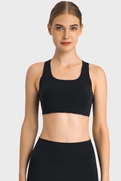 Solid Nylon Sports Bra With Built-in Bra, Fitted Scoop Neck Tank Top With Built-in Padding, Fitted Yoga Bra With Built-in Padding, Fitted Full Coverage Sports Bra With Built-in Padding, Fitted Racerback Bra With Built-in Padding, Scoop Neck Sports Bra With Built-in Bra For Training, High Stretch Scoop Neck Sports Bra With Built-in Bra, Stretch Sports Bra With Built-in Padding And Tank Straps, Nylon Tank Top With Built-in Bra For Training