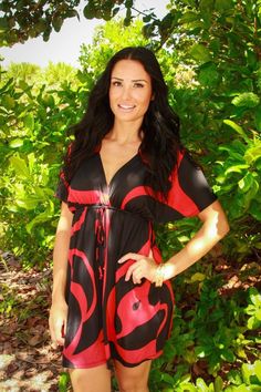 Abstract V Neck Surplice Dress - Beach Dresses for Summer. The focus of your vacation should be having fun and enjoying your time doing the activities you love. Our informative guide on what to wear at a resort is designed to simplify your packing process and give you a baseline knowledge of resort wear that you can carry with you for all of your future resort vacations. FREE Shipping on All orders for Continental US.$20 Shipping on All orders for International Shipping. Designer Resort Wear, Surplice Dress, Dresses For Summer, Caftan Dress, Beachwear For Women, Ladies Dress Design, Vacation Outfits, Beach Dresses, Having Fun