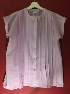 Vintage 80s blouse lavender pleated front short-sleeved top size 40 medium Condition good 80s Blouse, Sheer Material, Beautiful Blouses, Pink Blouse, Stretchy Material, Finland, Womens Clothing Tops, Short Sleeves Tops, Casual Button Down Shirt