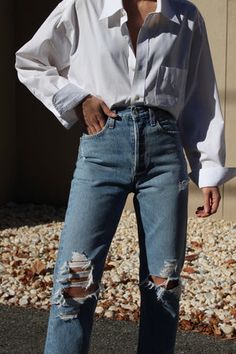 Loose Jeans Outfit, Models 90s, Jeans Outfit Women, Style Muse, Loose Fit Jeans, Loose Jeans, Body Fit, Cotton Style, Jean Outfits