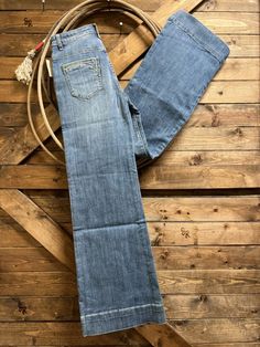 Stetson 751 High Rise Wide Leg Jean Western Christmas Ideas Gifts, Christmas Wishlist Ideas Western, Wide Leg Western Jeans, Western Wide Leg Jeans, Western Denim Jeans, Western Gifts Women, Western Jeans Womens, Cute Western Clothes, 7 Jeans Outfit Western