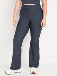 hidden front pocket go-dry wicks moisture extra high waist is 1" higher than standard high rise sits above belly button fitted hip and thigh hits below ankle 31 1/2" regular inseam 29 1/2" petite inseam 35 1/2" tall inseam models are approx.  5'9" and wear sizes s (4), l (12), and xl (18)machine wash according to the care instruction label Lost In The Woods, Flare Leggings, Jack Black, Petite Size, Belly Button, Toddler Boys, Women's Leggings, Front Pocket, Old Navy