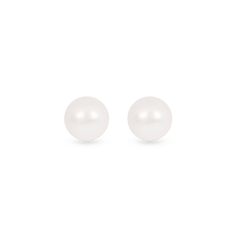 Medium Pearl Earrings Unique Ear Piercings, Stone And Strand, One And Done, Multiple Earrings, Jewelry Styles, Expensive Taste, Earrings Stone, Ear Cuff Earings, New Jewelry